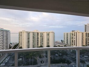 Building Photo - 3800 S Ocean Dr