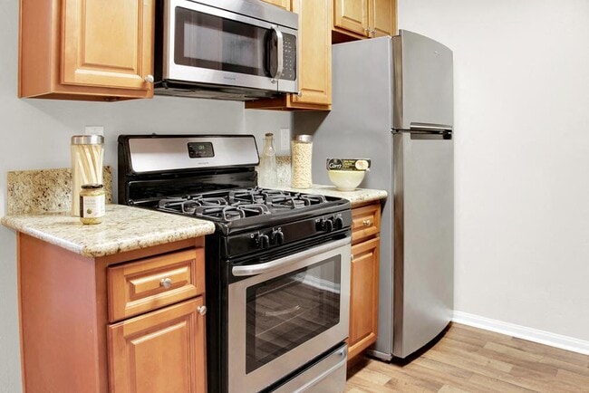 Building Photo - Sunbow Villas