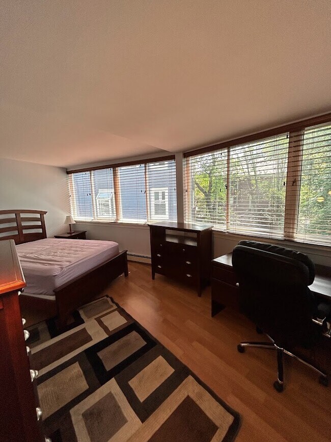 Foto del edificio - 516 Green St