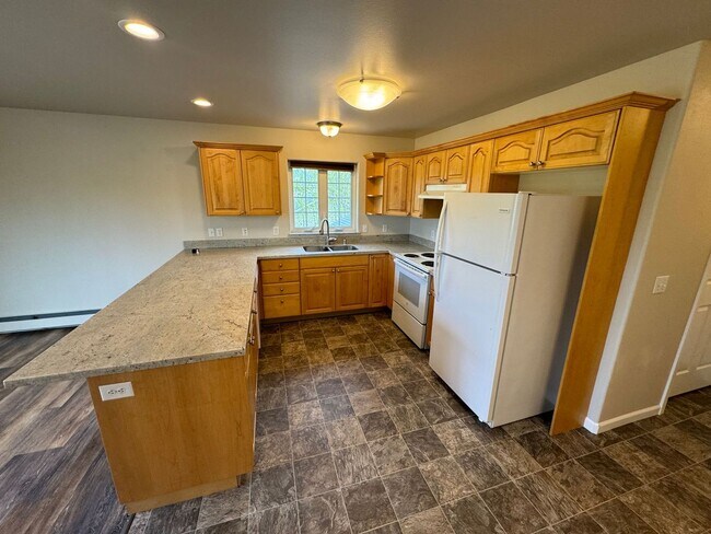 Foto del edificio - 8064 W Donna Marie Ln