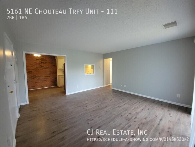 Foto del edificio - 5161 NE Chouteau Trafficway