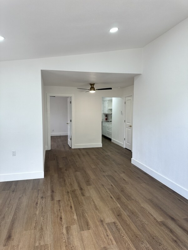Building Photo - 2712 Oakcliff St