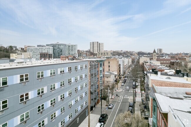 Foto aérea - 528 Madison St