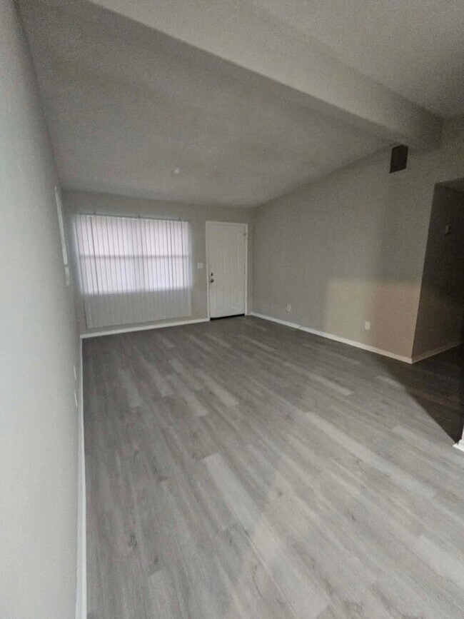 Foto del edificio - Renovated 3 bedroom 1 bath house in Fort Myers