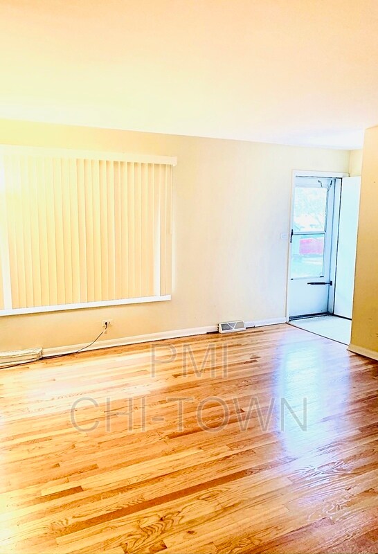 Building Photo - 5016 Suffield Ct