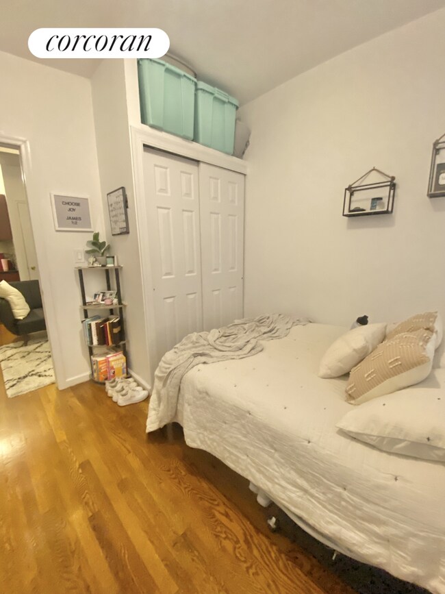 Foto del edificio - 413 E 70th St