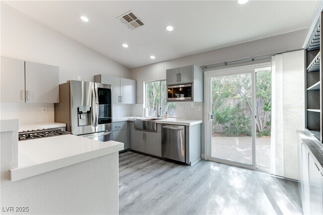 Foto del edificio - 10229 Anoka Ave