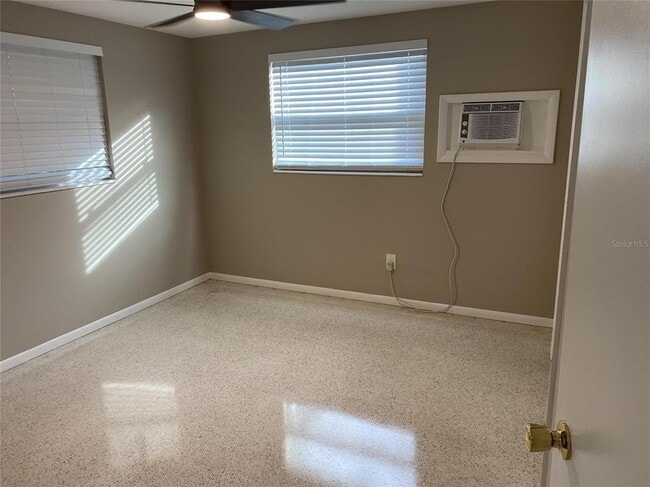 Building Photo - 5333 Olive Ave