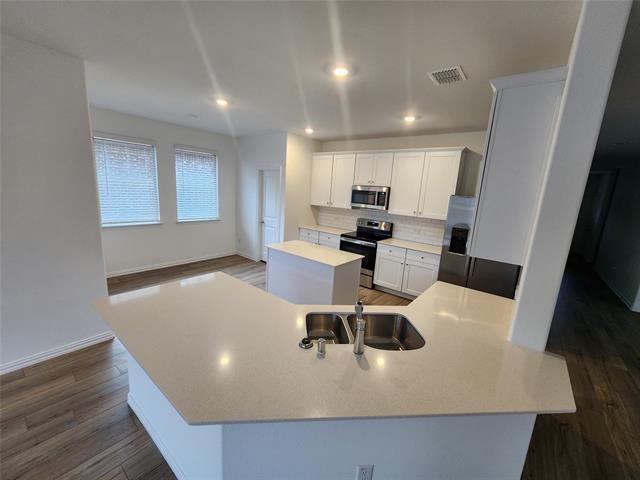 Foto del edificio - 217 Ardsley Ln