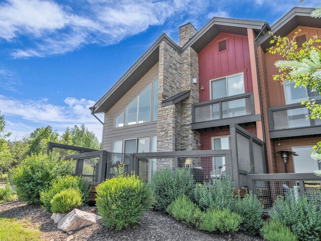Quarry Village Townhome in Pinebrook - Quarry Village Townhome in Pinebrook