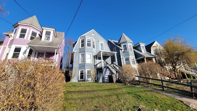 Building Photo - 539 Quinnipiac Ave