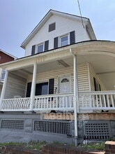 Building Photo - 752 Park Ave