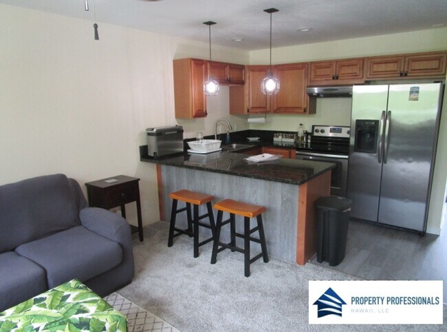 Foto del edificio - 3rd floor condo unit - fully furnished!