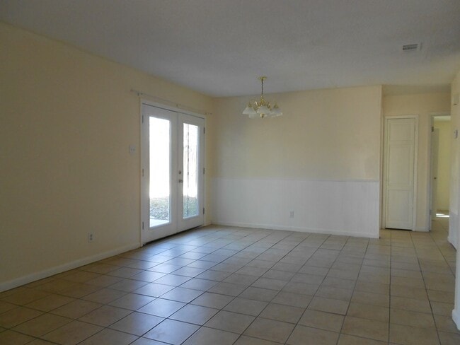 Foto del edificio - 523 Tomahawk Trail