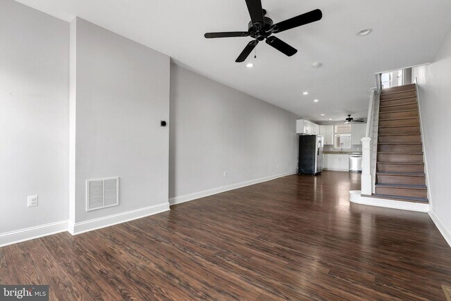Foto del edificio - 539 W 27th St