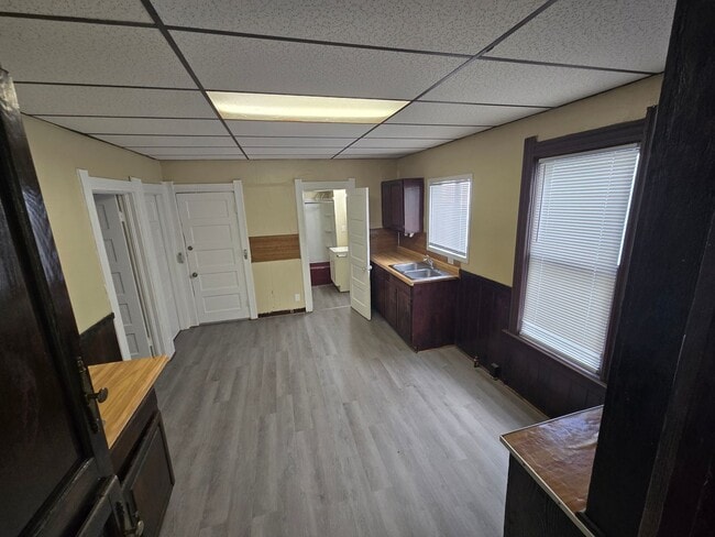 Building Photo - 540 E Park