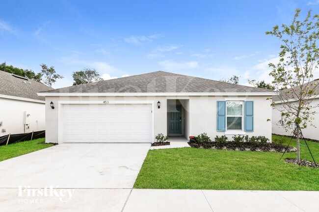 Foto del edificio - 453 Earhart Dr