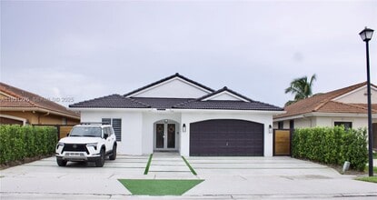 Building Photo - 16056 SW 66th Terrace