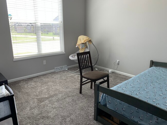 Building Photo - 5608 Levitan Ln