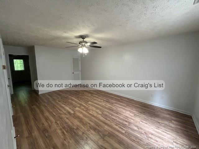 Foto del edificio - 570 Crooked Creek Ct