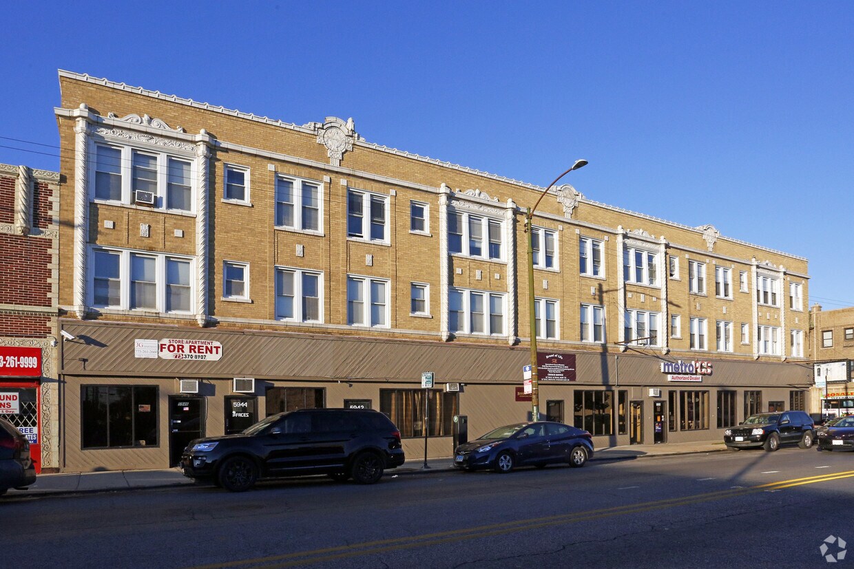 Foto del edificio - Roosevelt 38