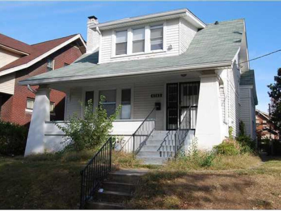 Building Photo - 4145 W Broadway