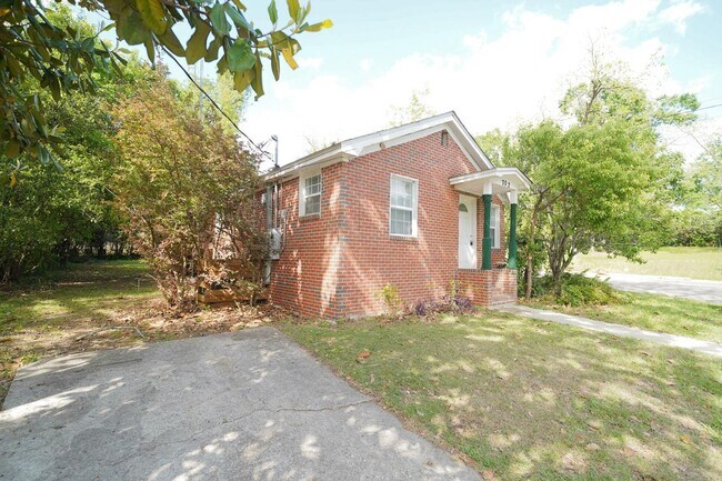 Foto del edificio - 702 Nassau St