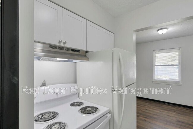 Foto del edificio - 1442 Tiki Ln