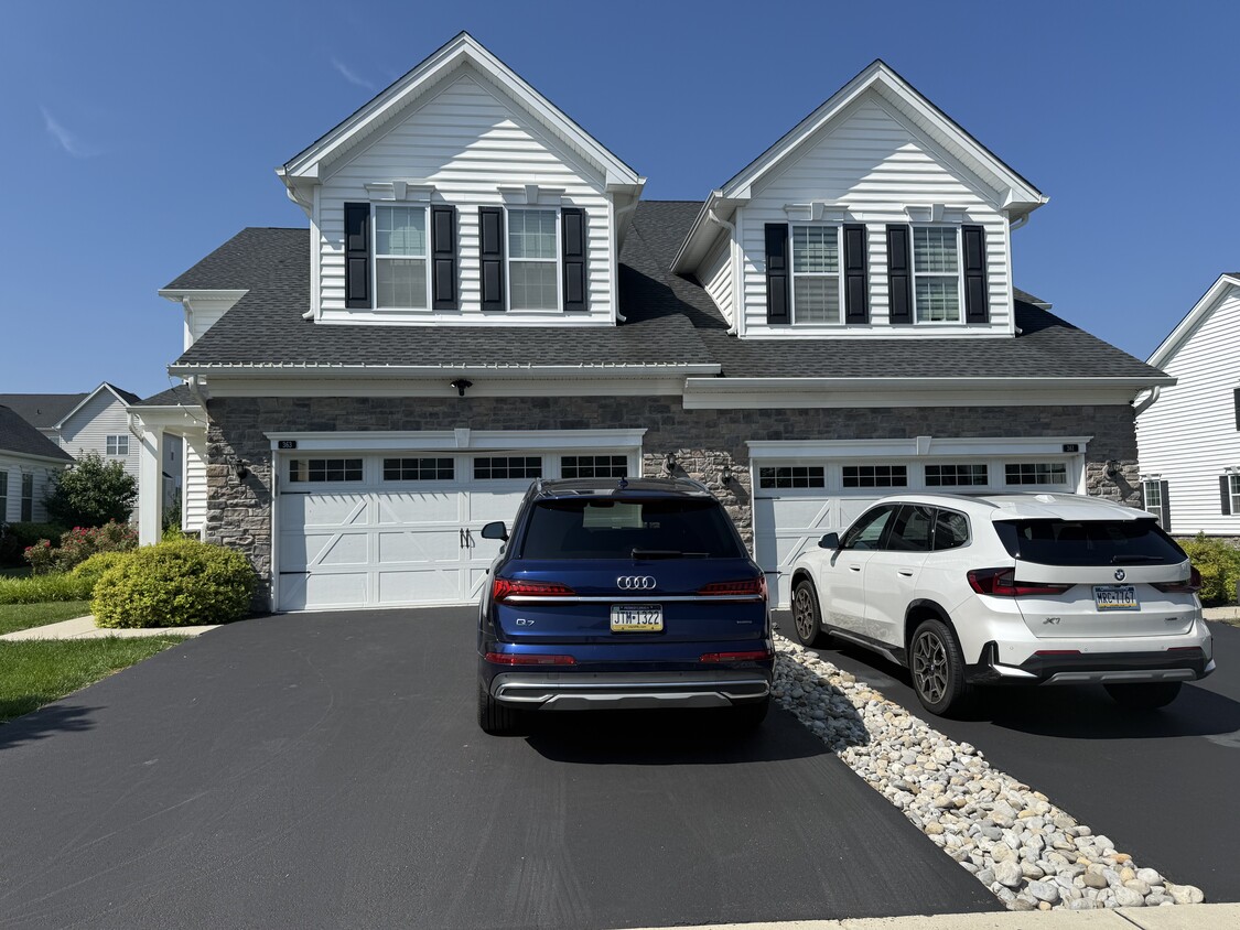 Primary Photo - 363 Wheat Sheaf Way