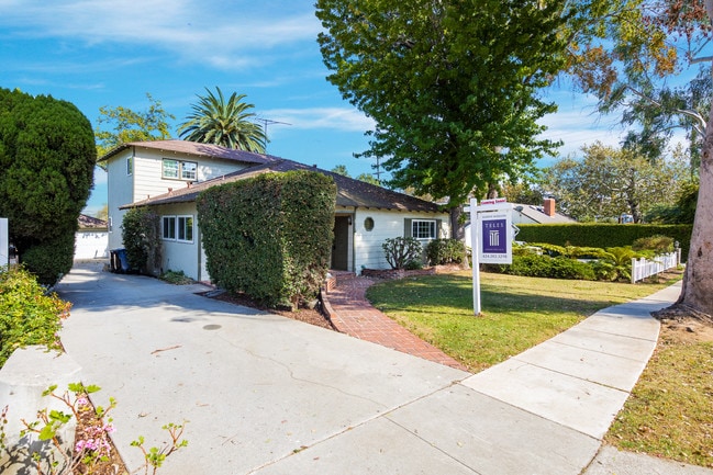 Building Photo - 3586 Mountain View Ave