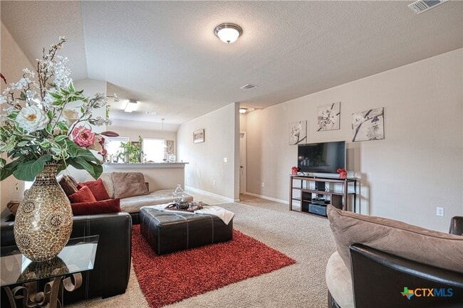 Building Photo - 5821 Roderick Dr