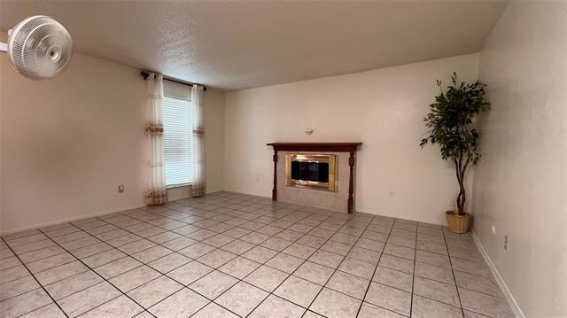 Building Photo - 2721 Petersburg Dr