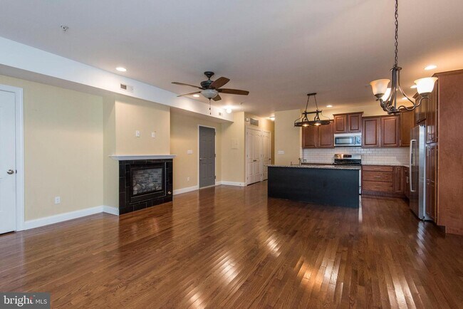 Building Photo - 4151 Cresson St
