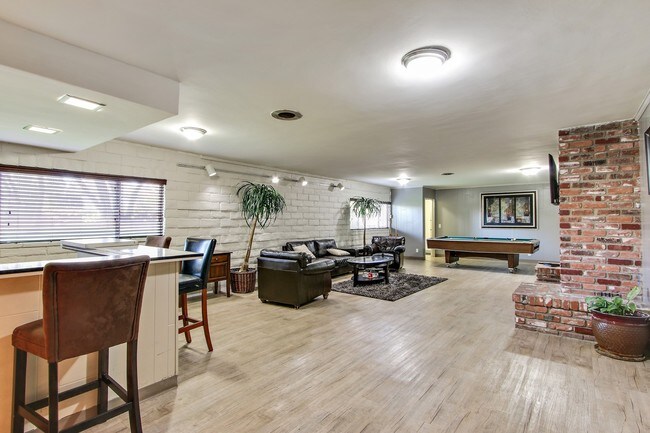 Foto del edificio - 8501 S Sepulveda Blvd