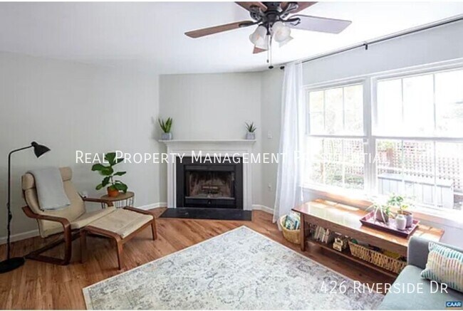 Foto del edificio - 426 Riverside Ave