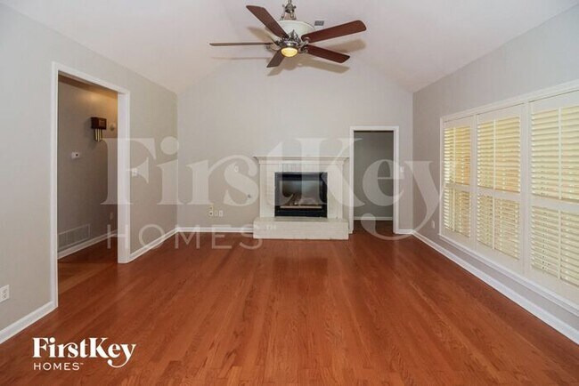 Foto del edificio - 5739 Eagleston Dr