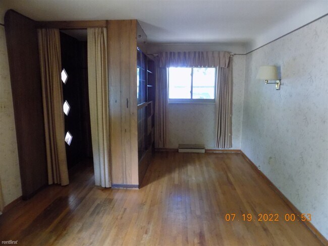 Building Photo - 2 br, 1 bath House - 7020 Lapham
