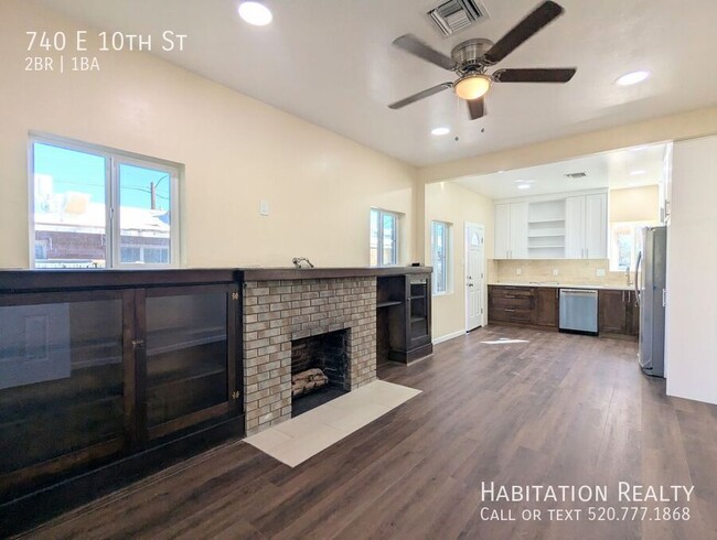 Building Photo - Remodeled 1924 Craftsman 2Bed/1Bath + Offi...