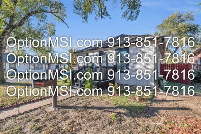 Building Photo - Remodeled Home close to KU Med, the Plaza ...