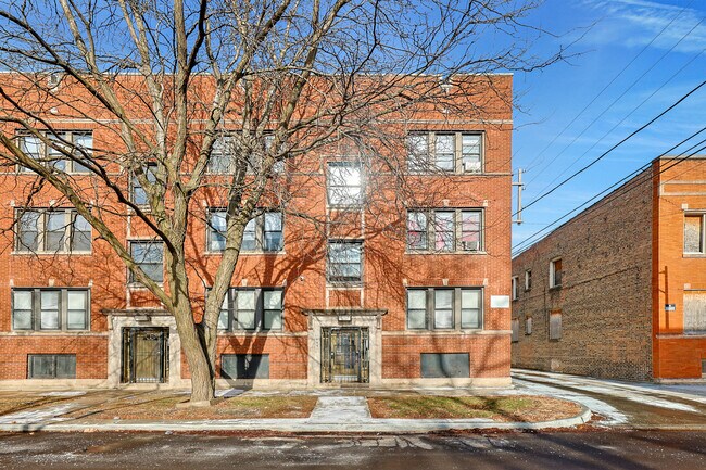 Foto del edificio - 7255-7257 S Calumet Ave