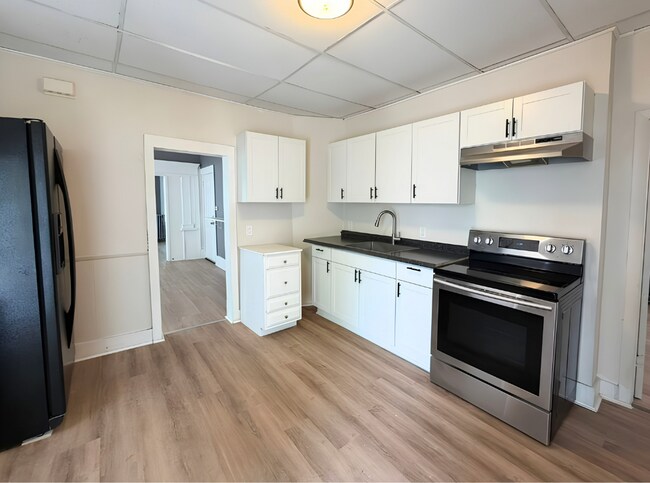Foto del edificio - 585 Chestnut St