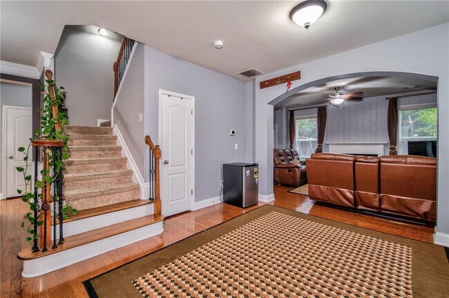 Building Photo - 5405 Falls Landing Dr