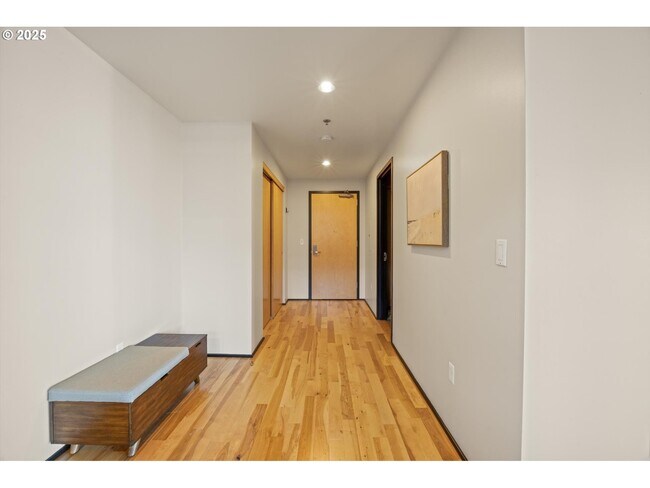 Foto del edificio - 333 NW 9th Ave