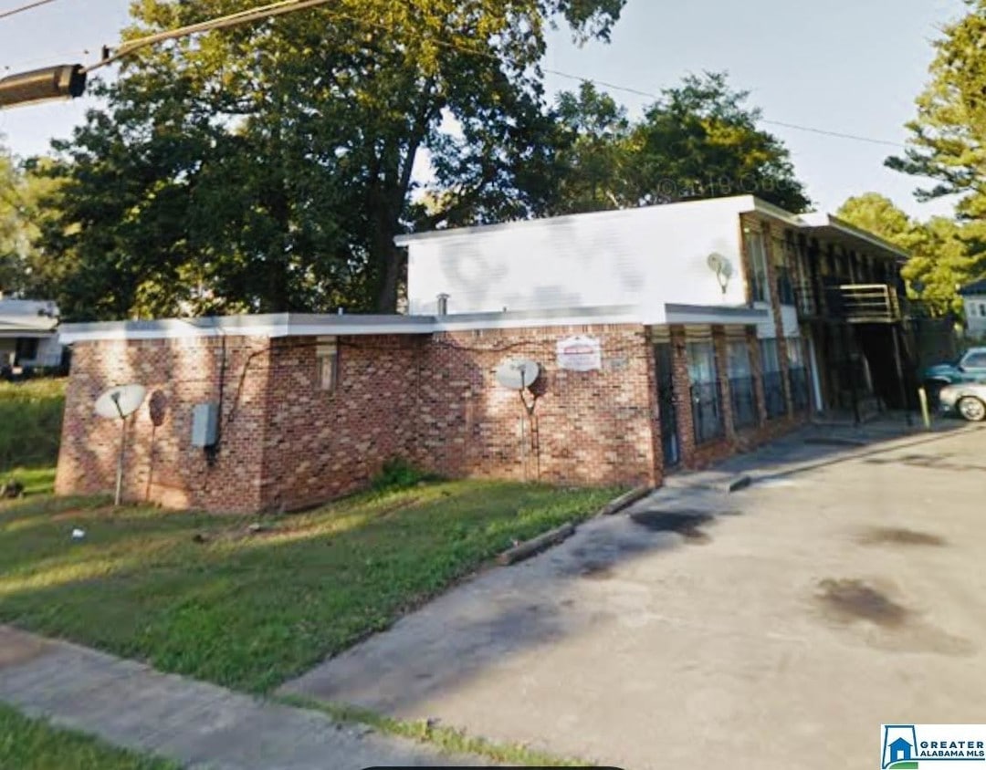 Primary Photo - 137 59th St N