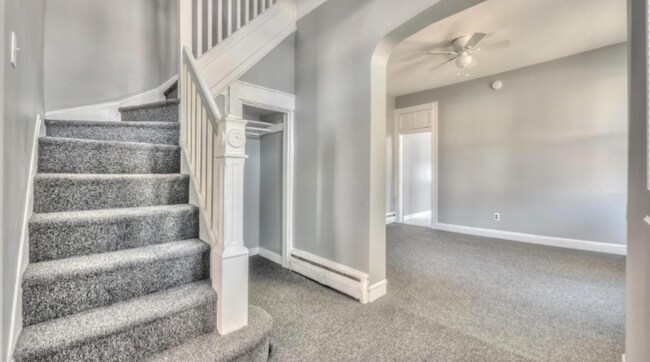 Foto del edificio - 1917 McKean Ave