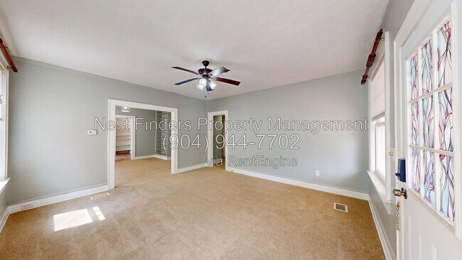 Building Photo - 2739 Herschel St