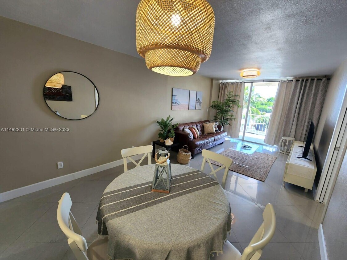 88500 Overseas Hwy Unit 301, Tavernier, FL 33070 Condo for Rent in