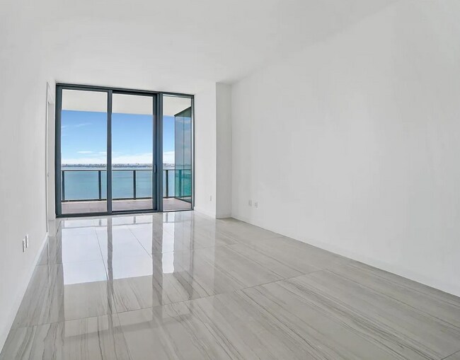 Foto del edificio - 480 NE 31st St