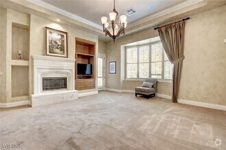 Building Photo - 204 Valiente St