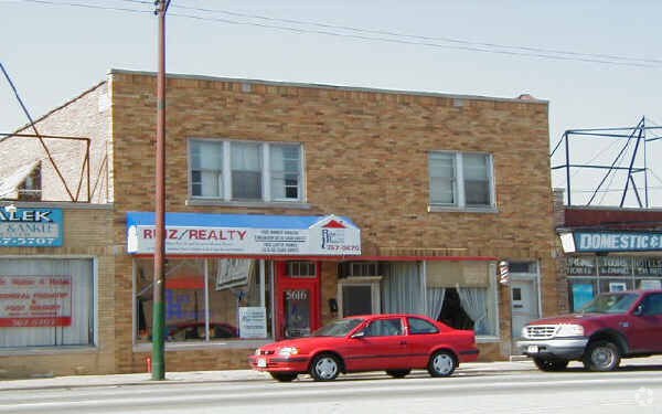 Primary Photo - Ruiz Realty/barber Shop